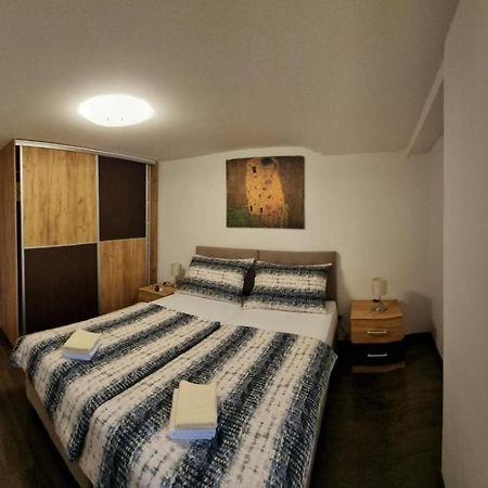 Apartmani Nika 1 Риека Экстерьер фото